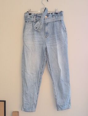 American Eagle Outfitters Light Blue High-Rise Paperbag Jeans